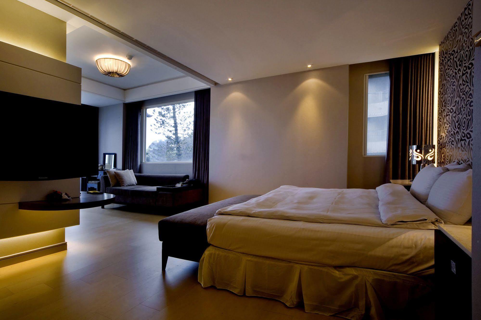 Spa Home Sun Moon Lake Luxury Lakeside Hotel Ючи Екстериор снимка